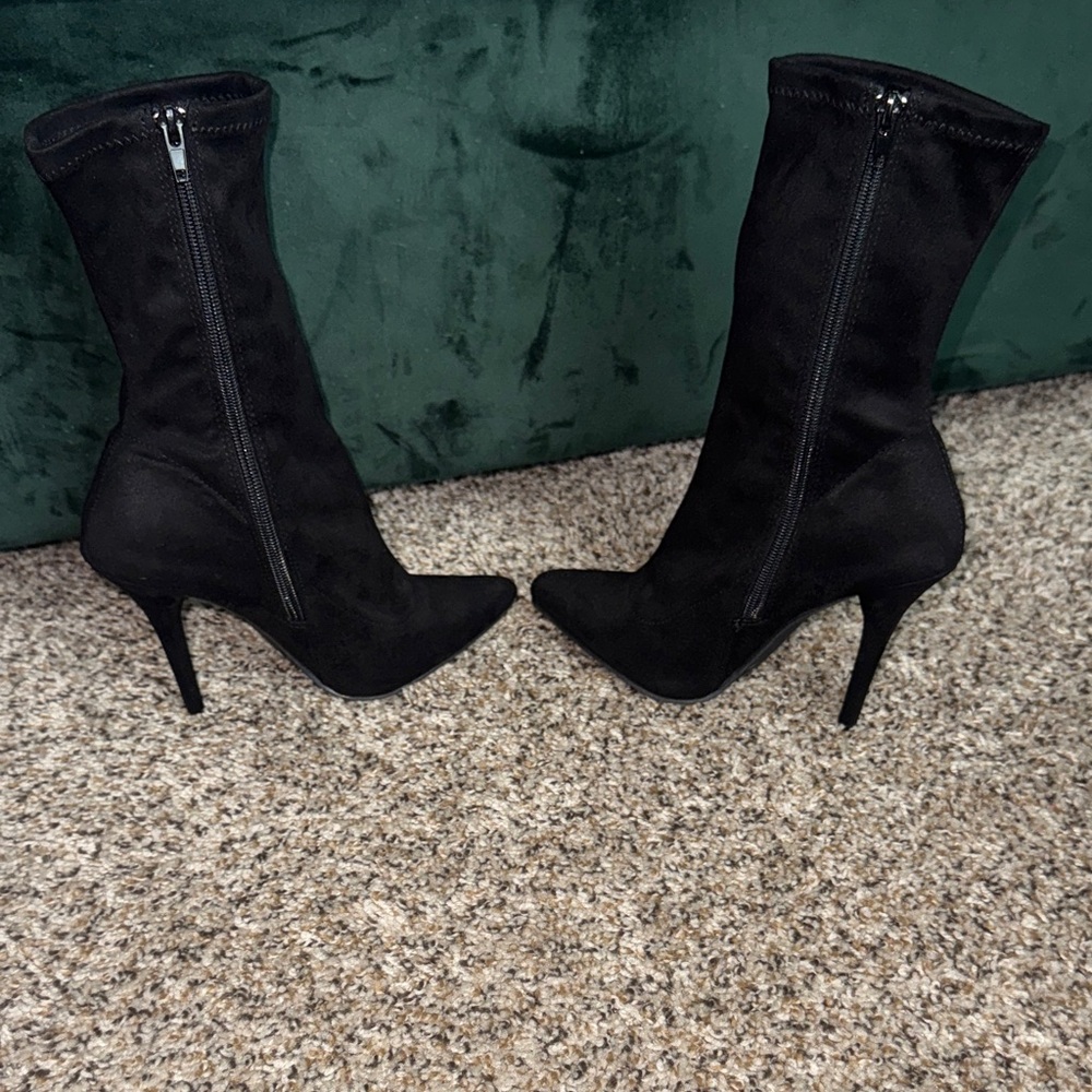 Fashion Nova Sleek Black Heeled Boots - Picture 4 of 8